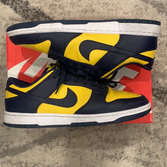 Nike dunk low Michigan - Picture 2 of 5